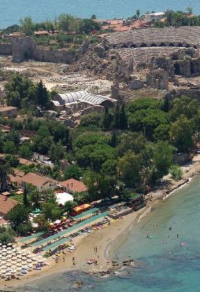LEDA BEACH HOTEL