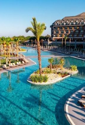 LAGO HOTEL