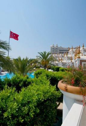 SENTIDO KAMELYA SELIN