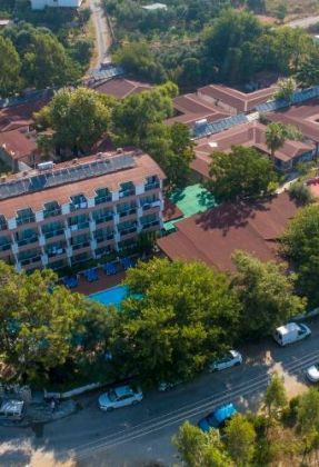CLUB APERION BEACH HOTEL