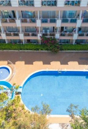 CLUB APERION BEACH HOTEL