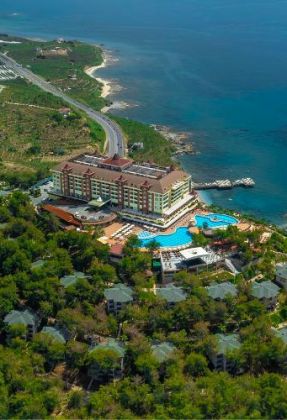UTOPIA WORLD HOTEL