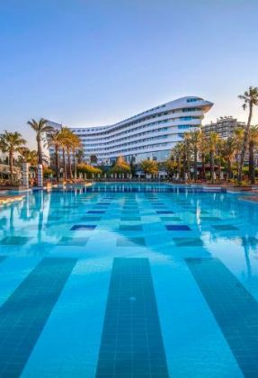 CONCORDE DE LUXE RESORT