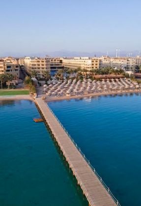 AMC ROYAL HOTEL & SPA
