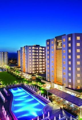 GRAND PARK LARA