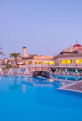 AYDINBEY FAMOUS RESORT