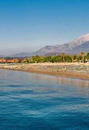 L'OCEANICA BEACH RESORT HOTEL