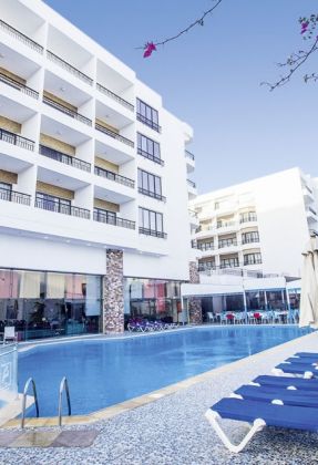 MARLIN INN RESORT