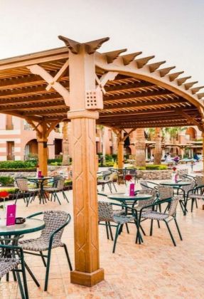 Charmillion Gardens Aqua Park Superior